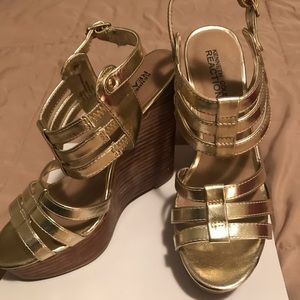 Kenneth Cole Reaction Gold Wedges